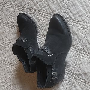 Born size 9 black ankle booties. Low heel.